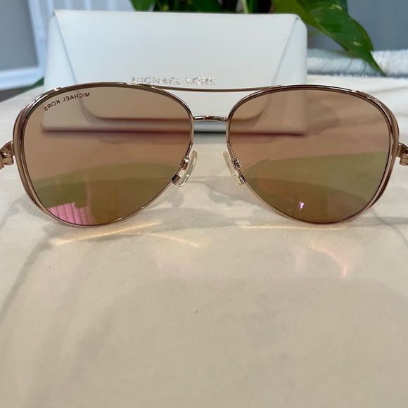 Michael Kors MK 5004 Chelsea sunglasses - Picture 6 of 12